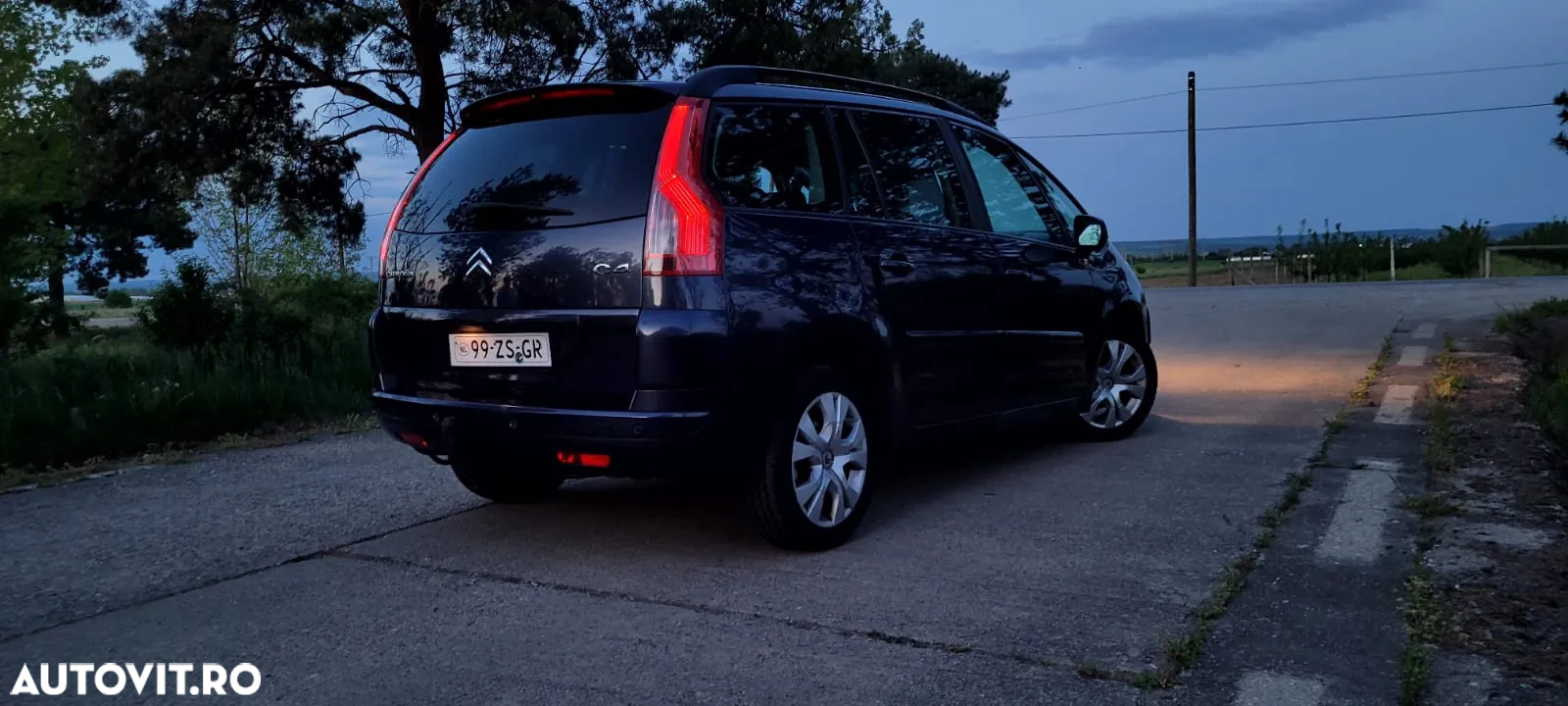 Citroën C4 Picasso 1.8 16V 7-Sitzer Confort - 2