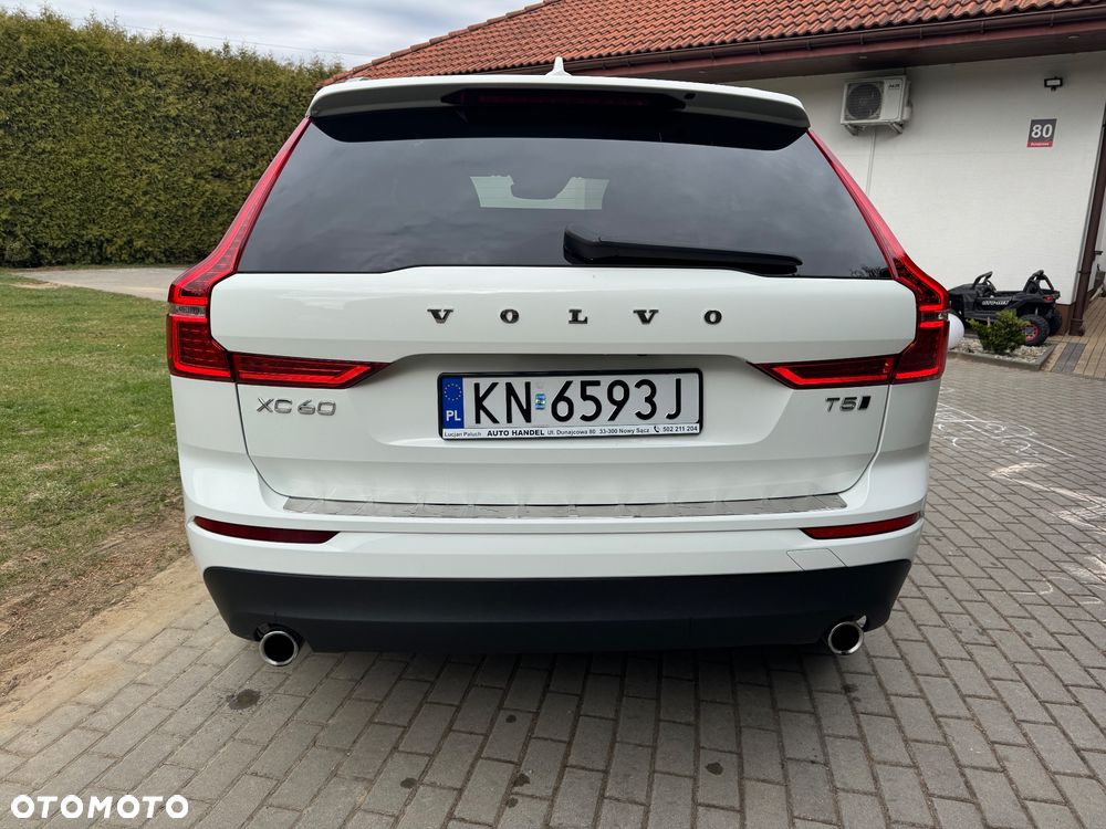 Volvo XC 60 T5 AWD Geartronic Momentum - 9