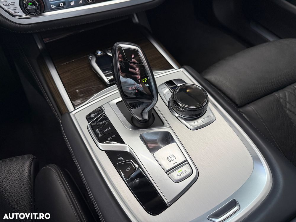 BMW Seria 7 730Ld xDrive - 22