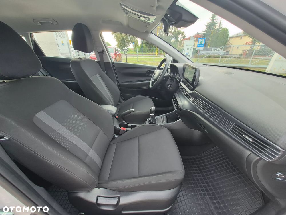 Hyundai i20 1.2 Modern - 17