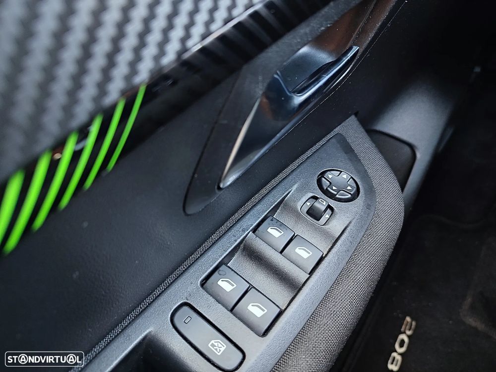 Peugeot 208 1.2 PureTech Active Pack - 18