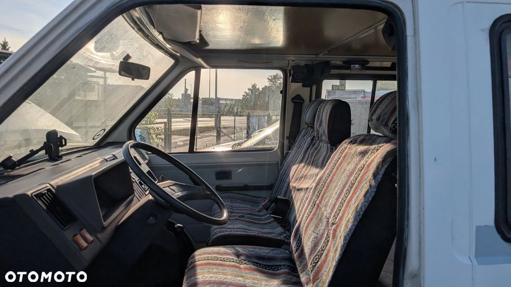 Renault Trafic - 12