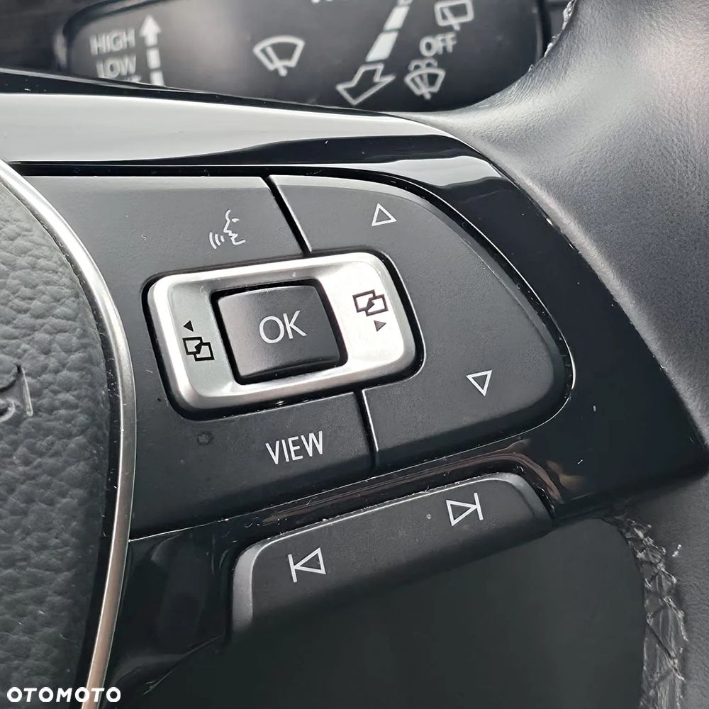 Volkswagen Golf Sportsvan 1.5 TSI ACT Highline - 23