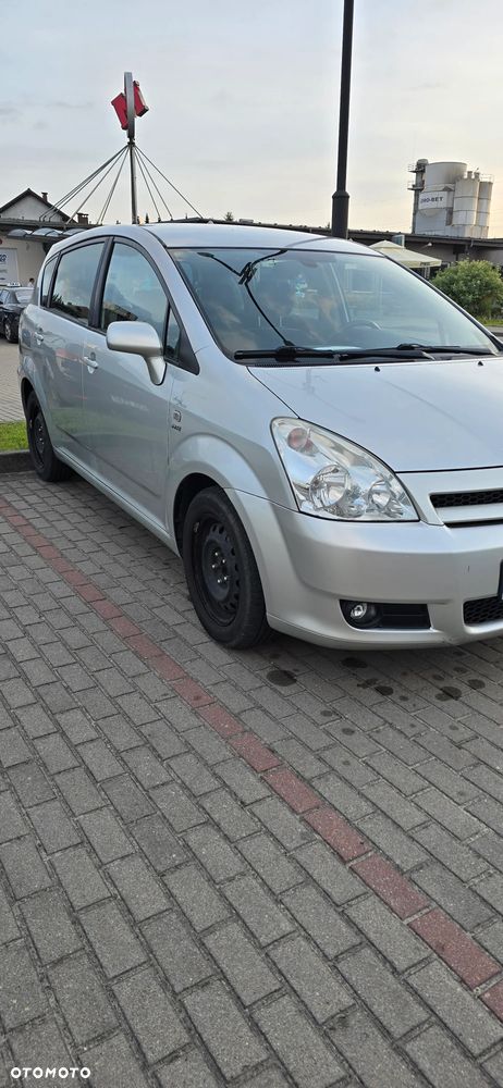 Toyota Corolla Verso - 2