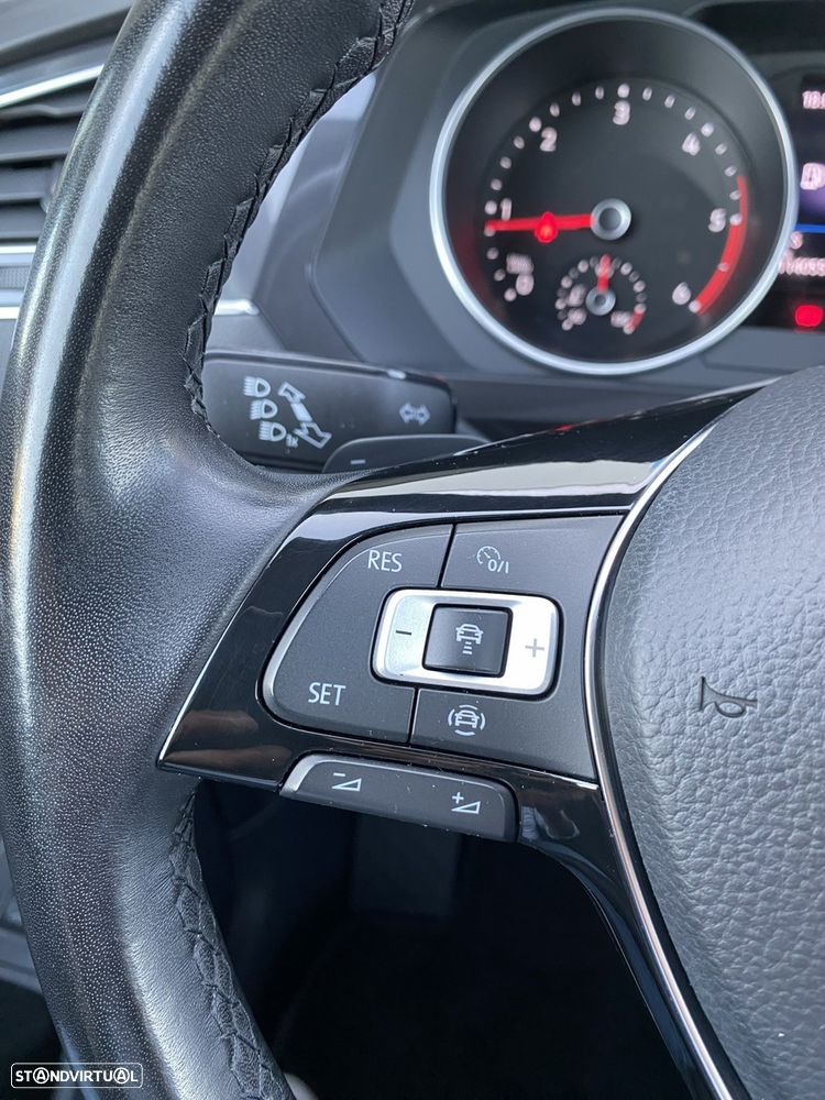 VW Tiguan Allspace 2.0 TDI Confortline DSG - 21