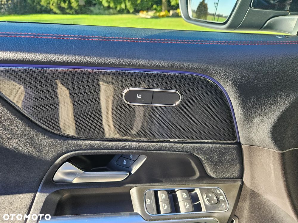 Mercedes-Benz GLB 200 d 4-Matic AMG Line 8G-DCT - 9