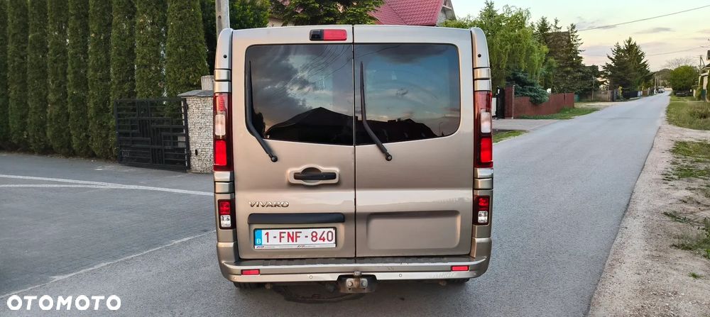 Opel Vivaro L2H1 2,9t Elegance Premium - 19