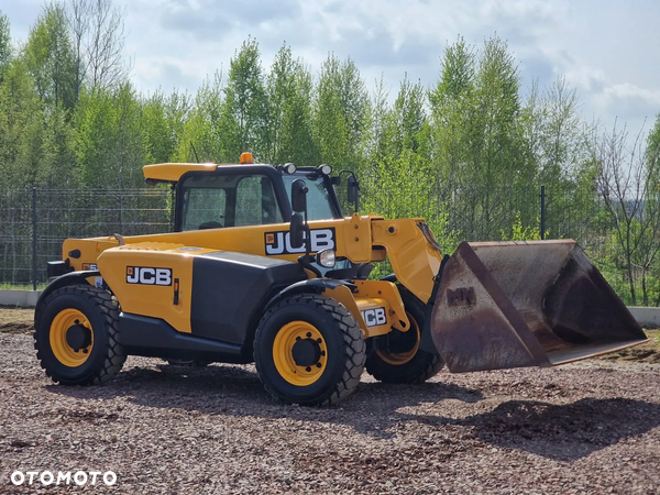 JCB 525-60 AGRI PLUS