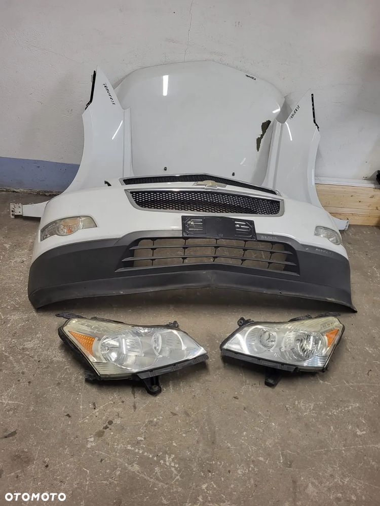 Chevrolet traverse maska - 5