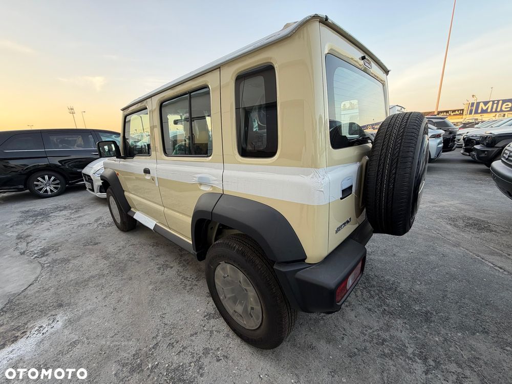 Suzuki Jimny - 8