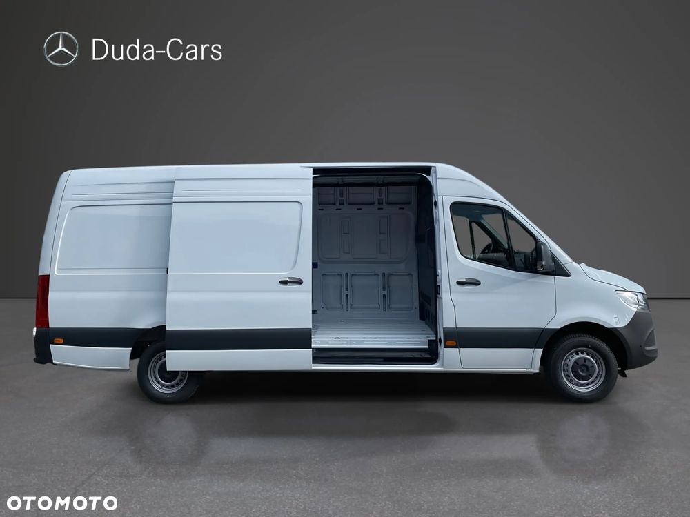 Mercedes-Benz Sprinter - 4