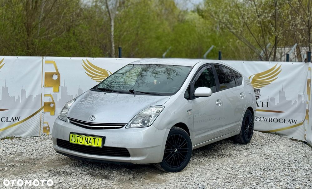 Toyota Prius 1.5 VVT-i Prestige - 1