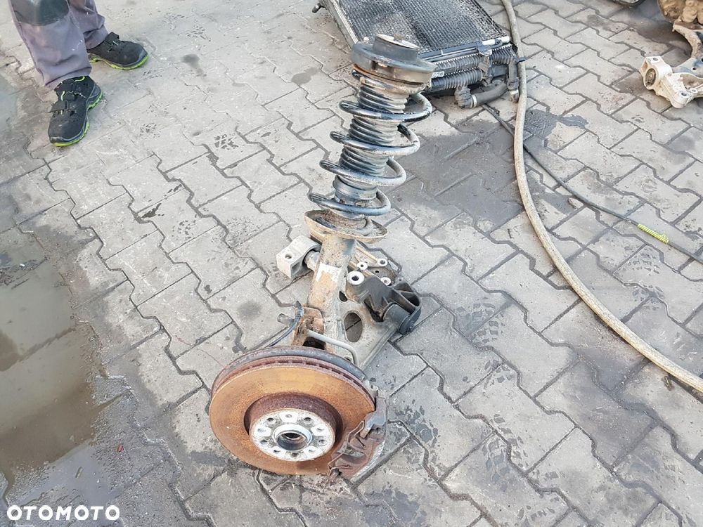 AUDI A3 8P 04-08r 2.0 TDI AMORTYZATOR ZWROTNICA PRAWA PRZÓD - 1