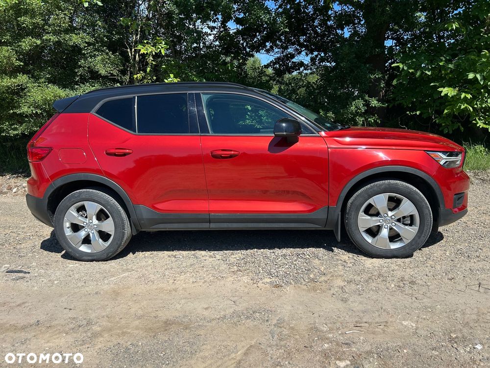 Volvo XC 40 T5 AWD Momentum