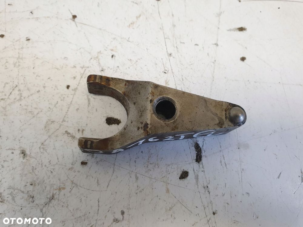 Volvo S60 II 1.6 D D2 D4162T MOCOWANIE WTRYSKU ŁAPA łapka - 5