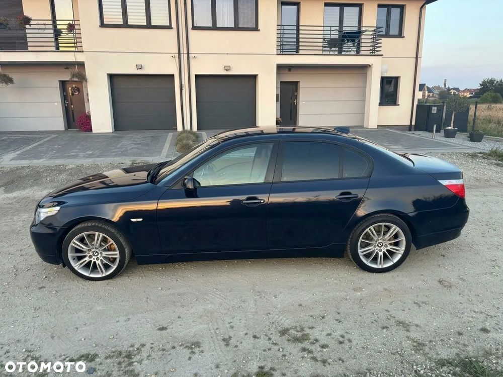 BMW 5 Series 2004 photo 4