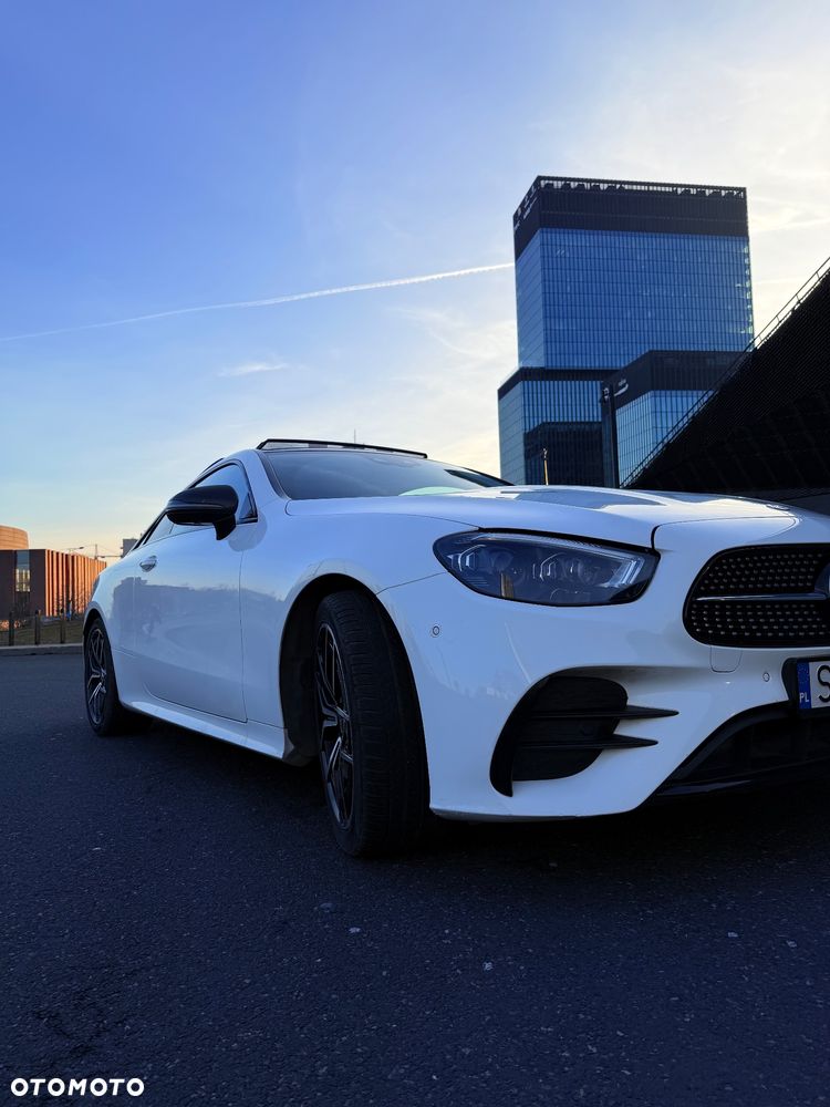 Mercedes-Benz Klasa E 300 9G-TRONIC - 2