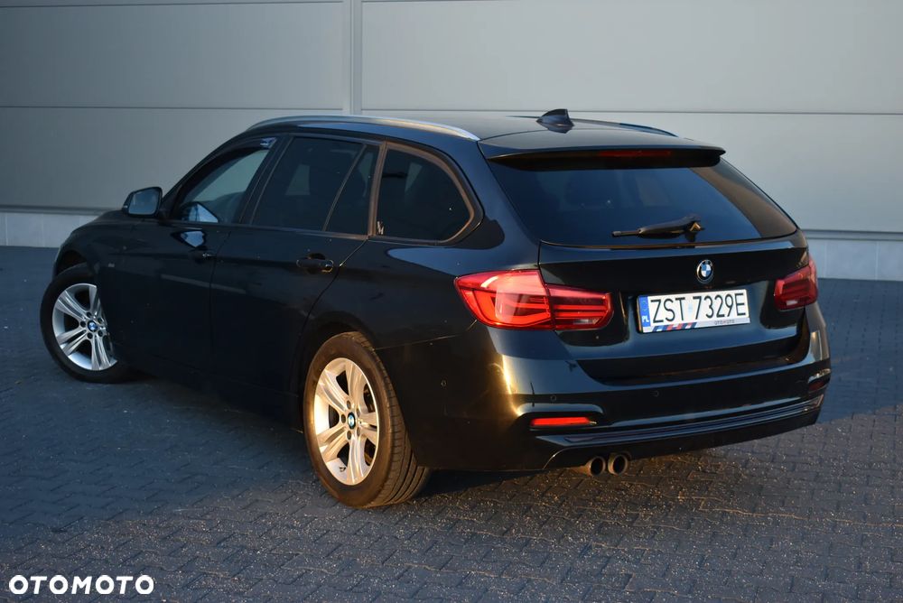 BMW Seria 3 320d Sport Line - 3