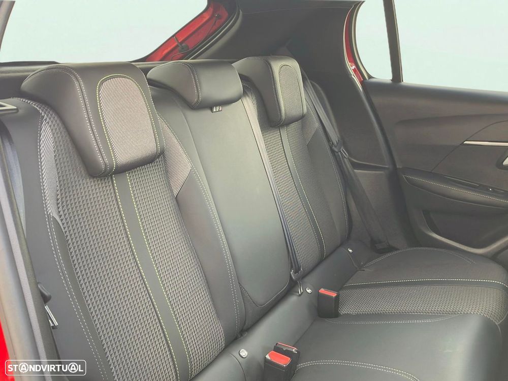 Peugeot 208 1.2 PureTech GT Pack EAT8 - 17