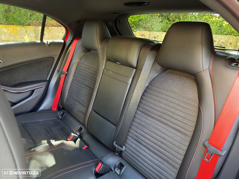 Mercedes-Benz A 45 AMG 4Matic Speedshift 7G-DCT - 20