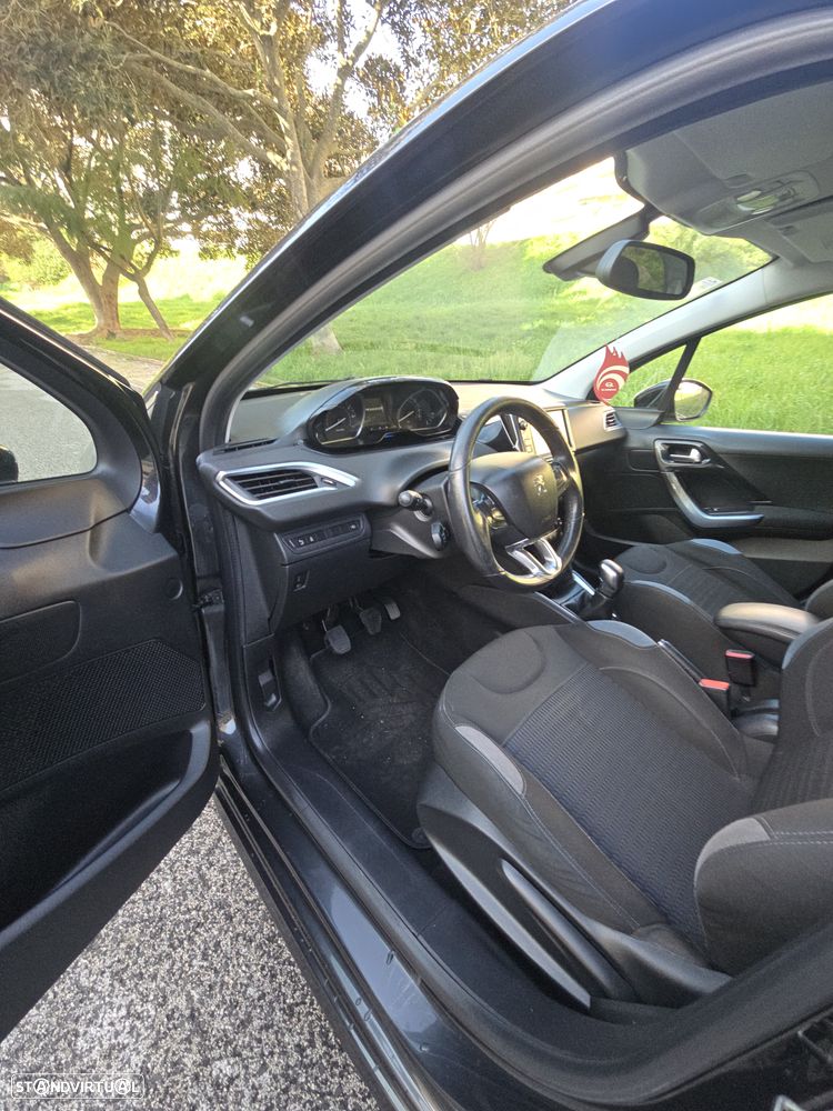 Peugeot 208 1.4 VTi Allure - 14