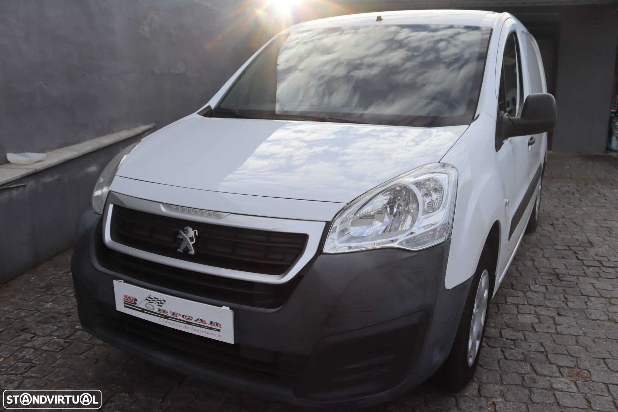 Peugeot e-Partner 50 kWh Premium Longa - 9