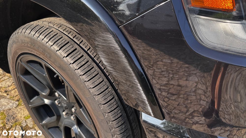 RAM 1500 5.7 eTorque Crew Cab Shortbed Laramie Black - 23