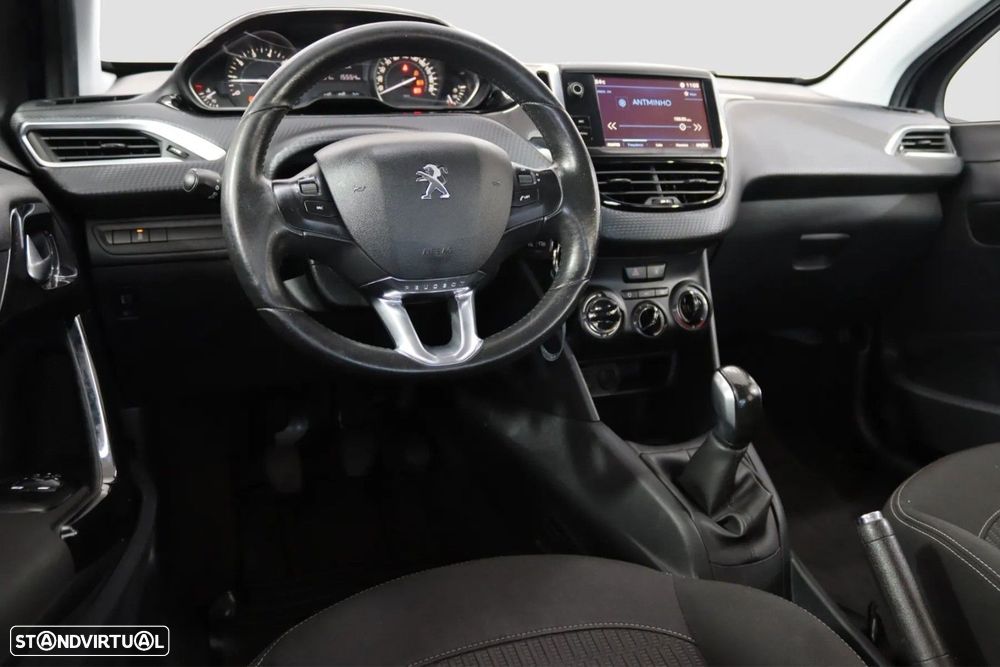 Peugeot 208 1.2 PureTech Active - 5