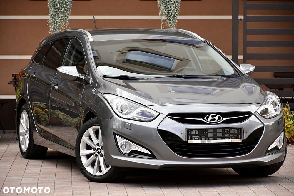 Hyundai i40 i40cw 1.7 CRDi Fifa World Cup Edition - 1