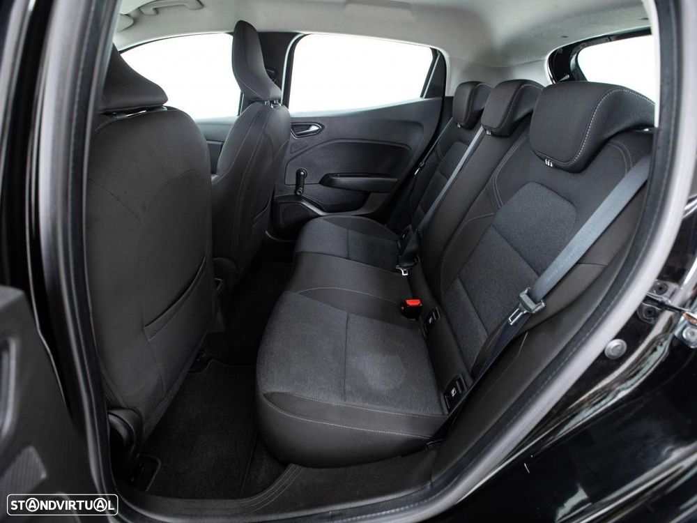 Renault Clio 1.5 Blue dCi Equilibre — fotografia 8