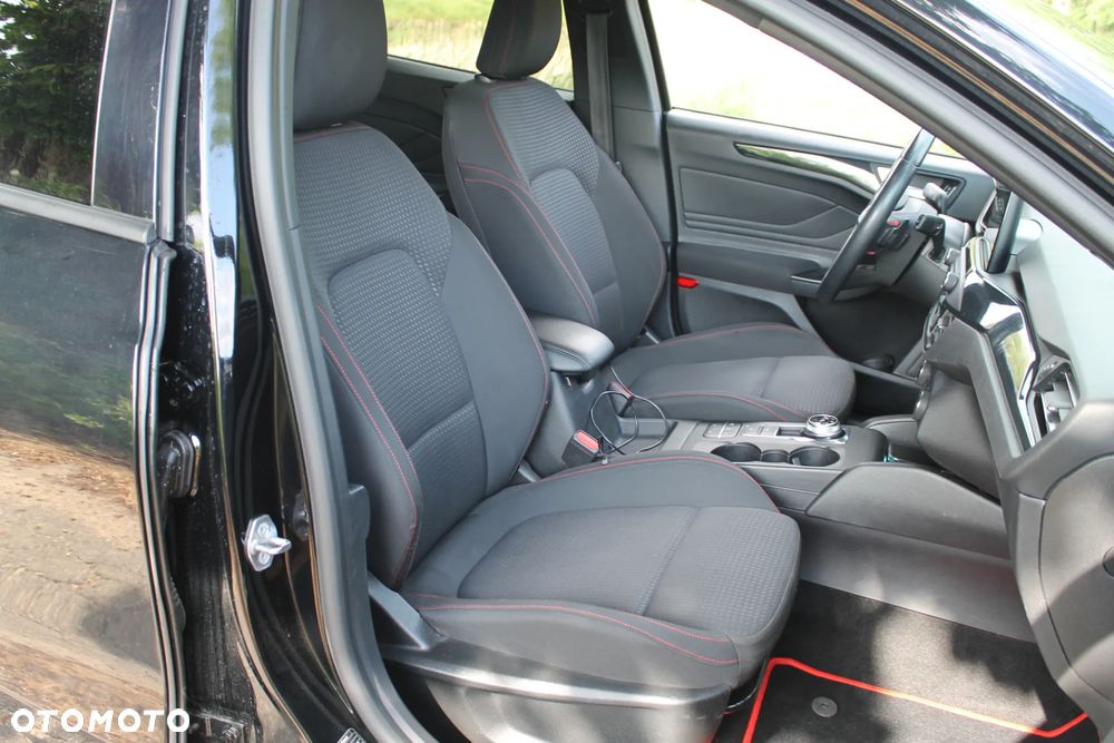 Ford Focus 1.5 EcoBlue Start-Stopp-System ST-LINE - 18