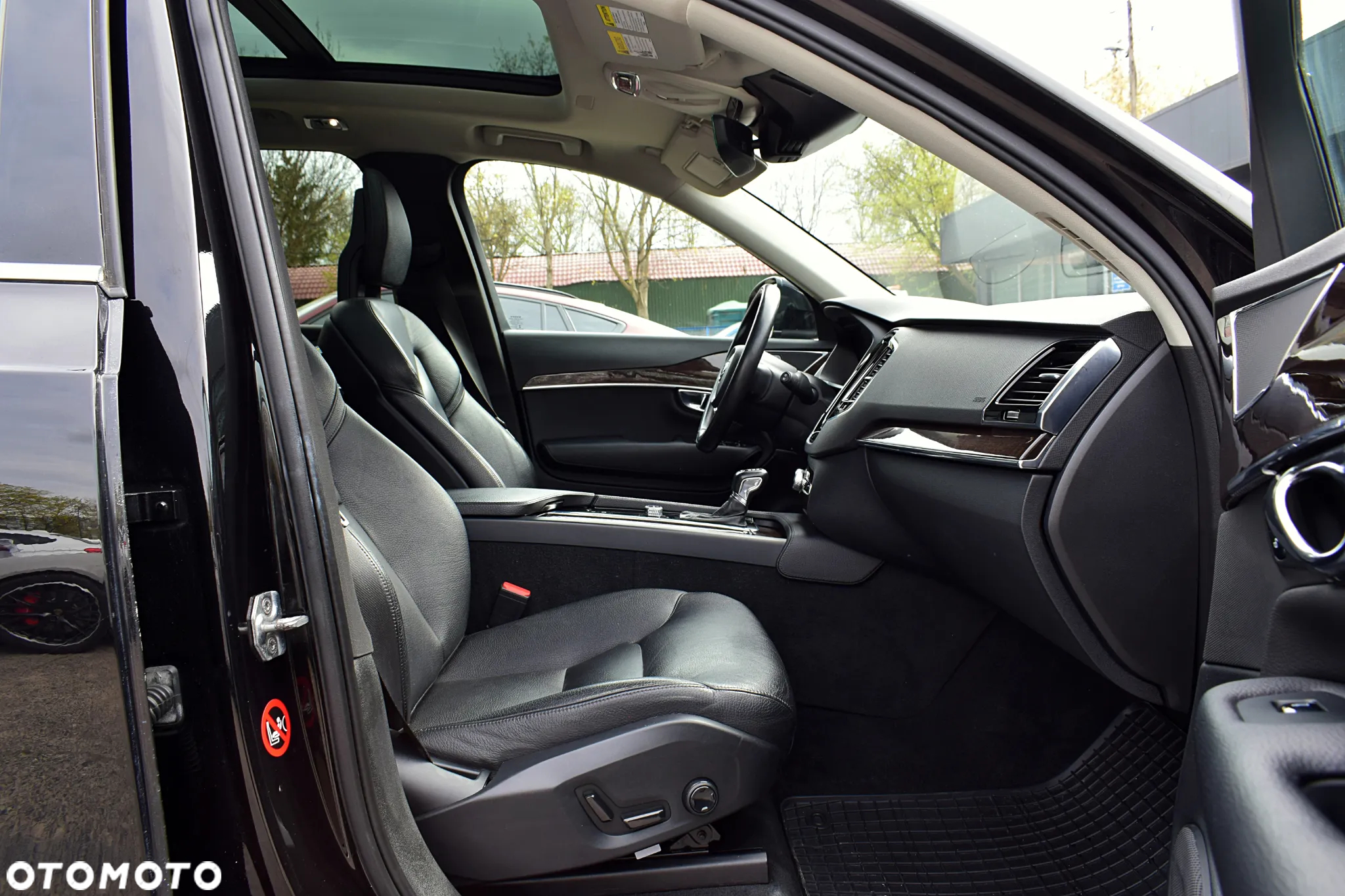 Volvo XC 90 T6 AWD Momentum - 11