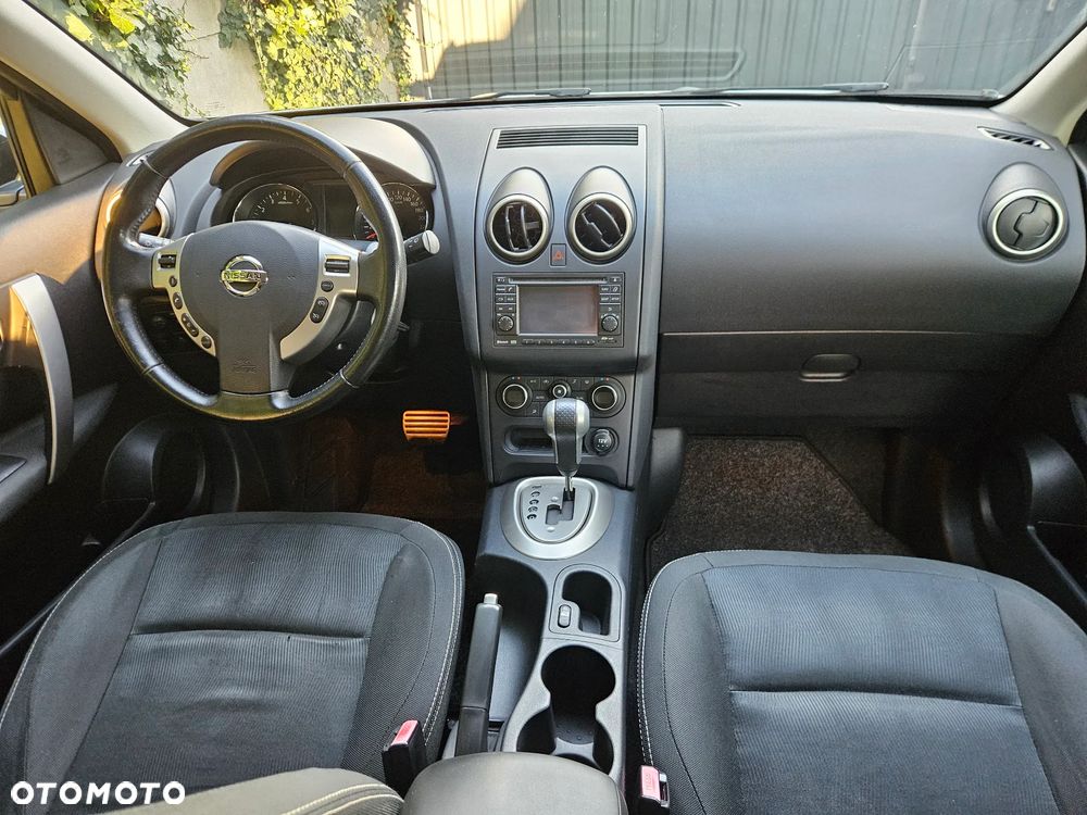Nissan Qashqai - 14