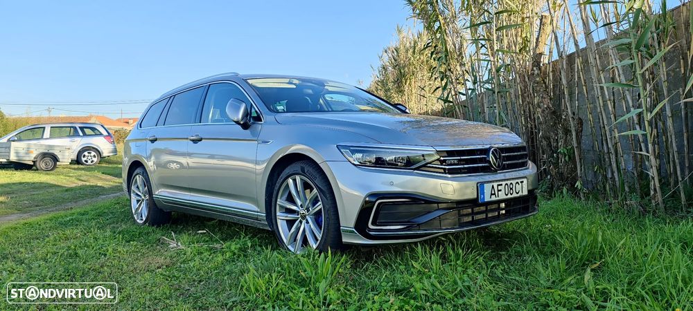 VW Passat Variant - 2