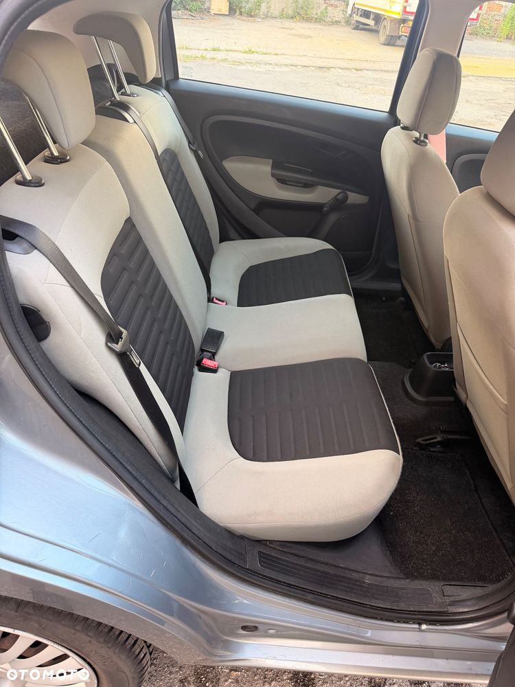 Fiat Punto 1.2 8V Active Alaska - 11
