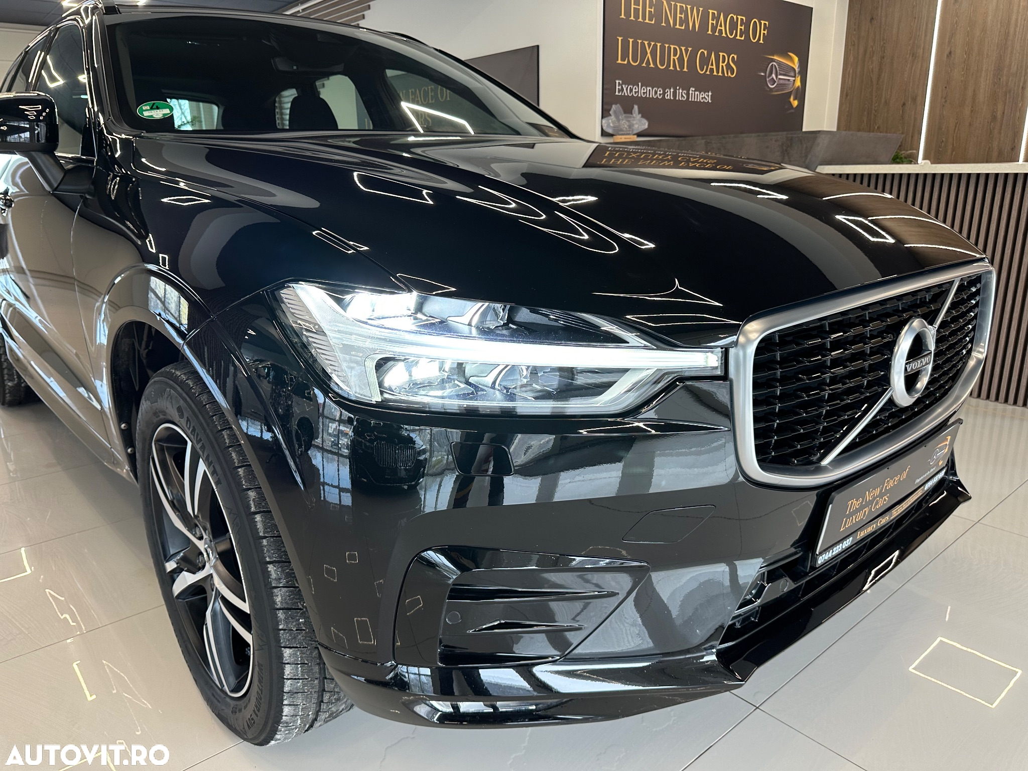 Volvo XC 60 B4 MHEV AT8 AWD R-Design - 10