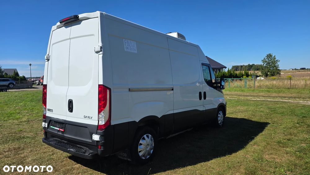 Iveco 35.140 BENZYNA + GAZ CNG CHŁODNIA - 7