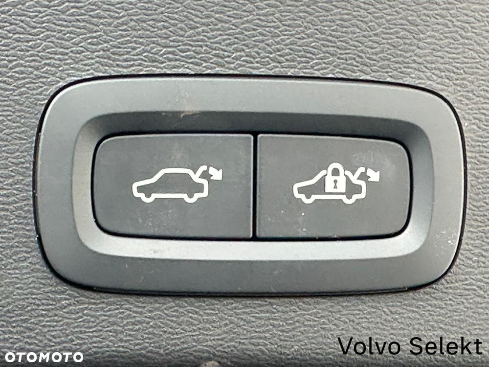 Volvo XC 40 - 20