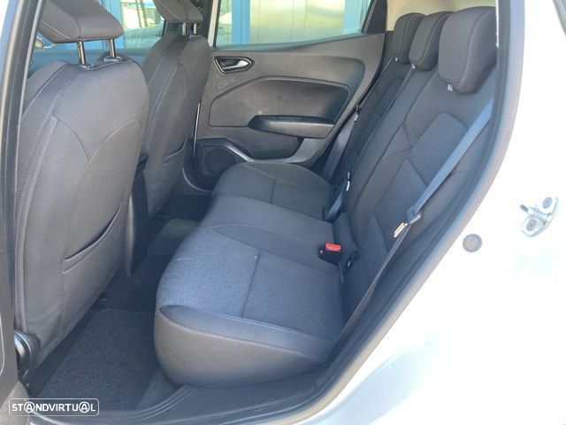Renault Clio BLUE dCi 100 EVOLUTION - 30