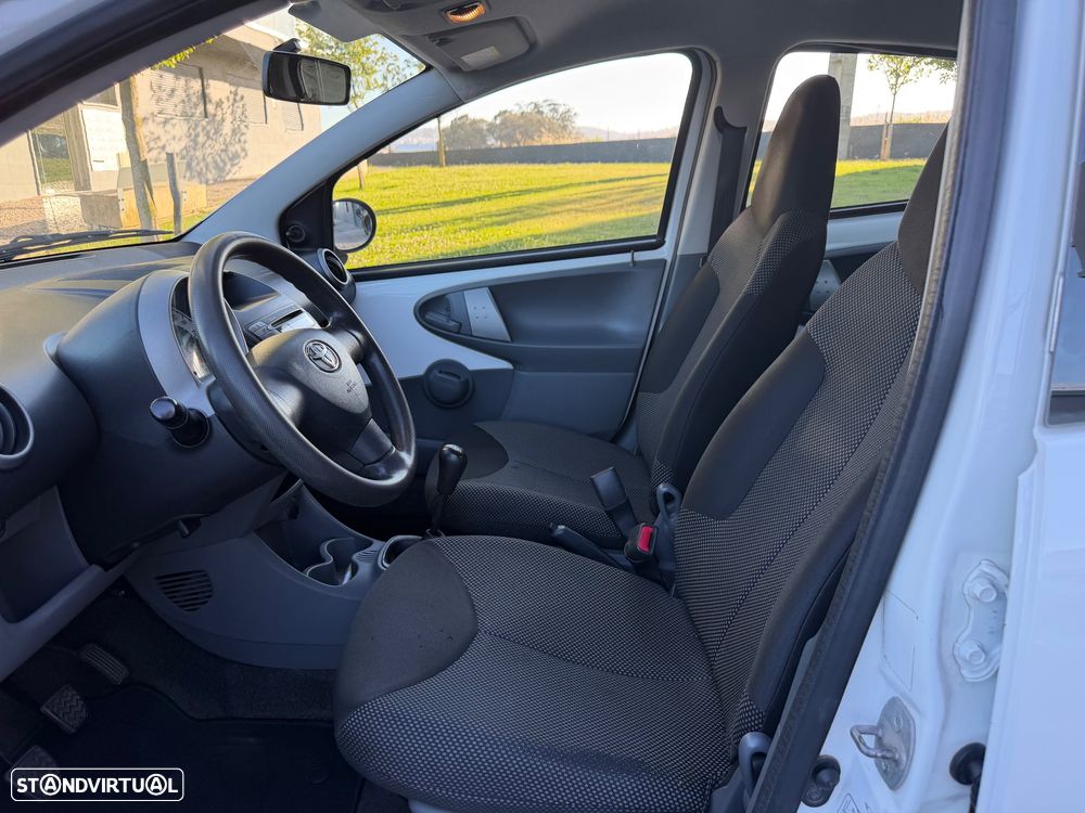 Toyota Aygo 1.0 Power Pack+AC - 18