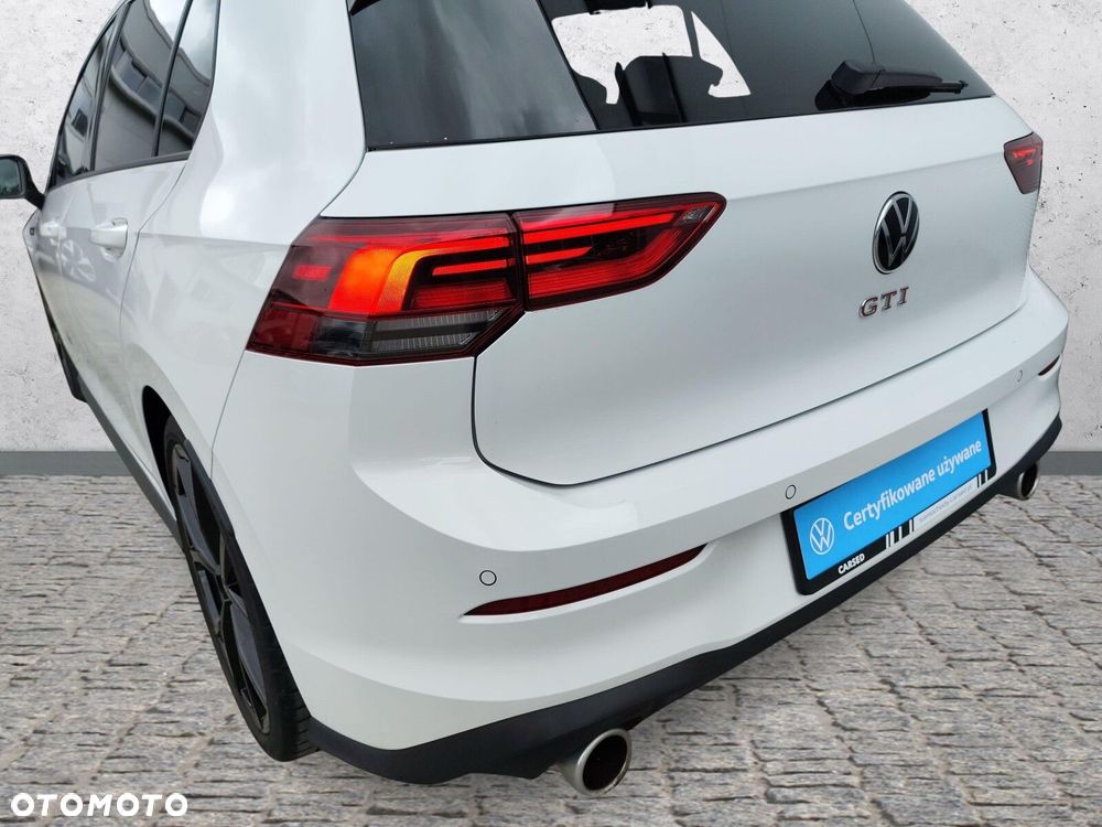 Volkswagen Golf - 34