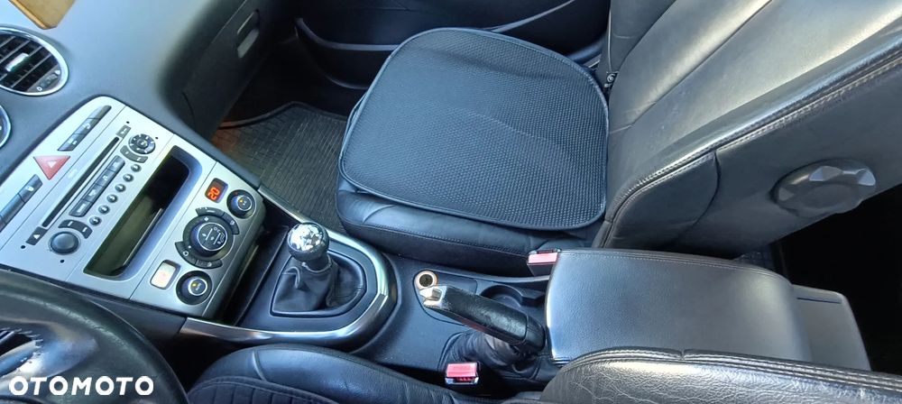 Peugeot 308 1.6 Premium Plus - 11