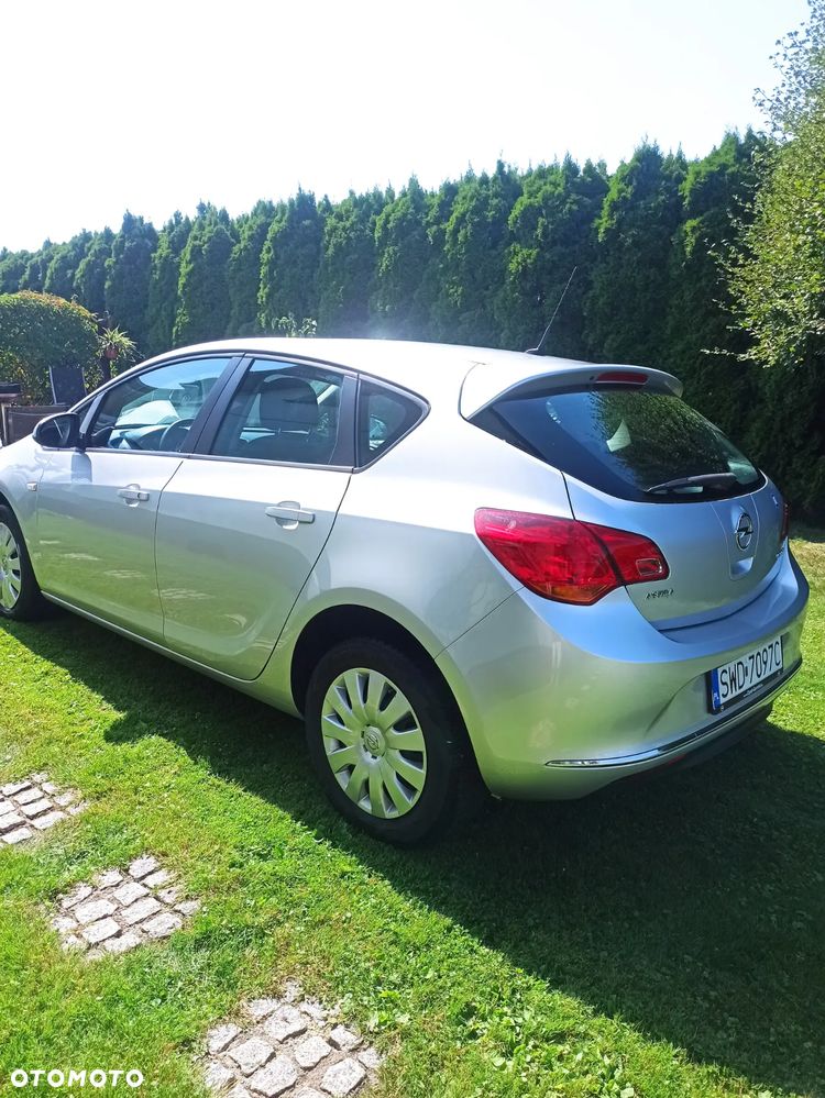 Opel Astra 1.4 EcoFLEX Cosmo - 6