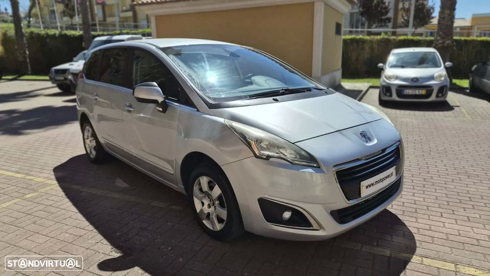 Peugeot 5008 - 10