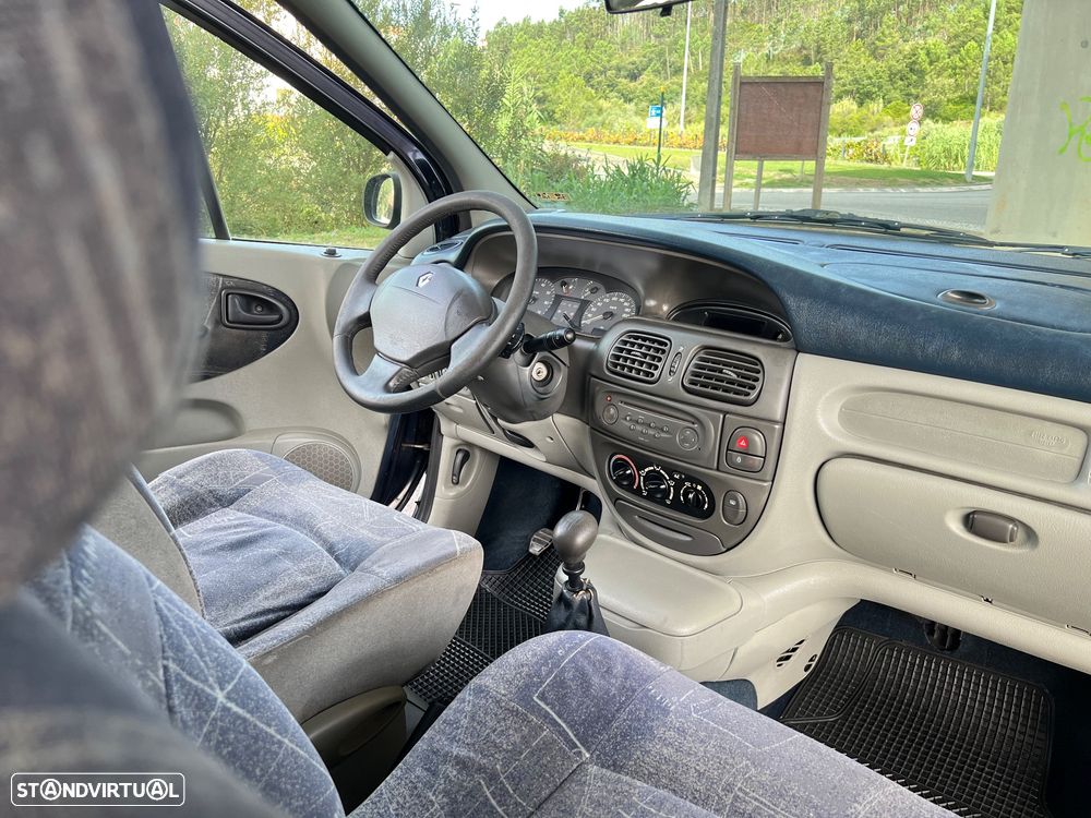 Renault Scénic 1.4 16V RXE AC - 6