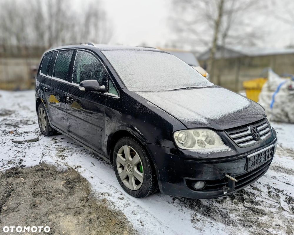 VW Touran 2003 2.0 140 KM - auto na części - 1