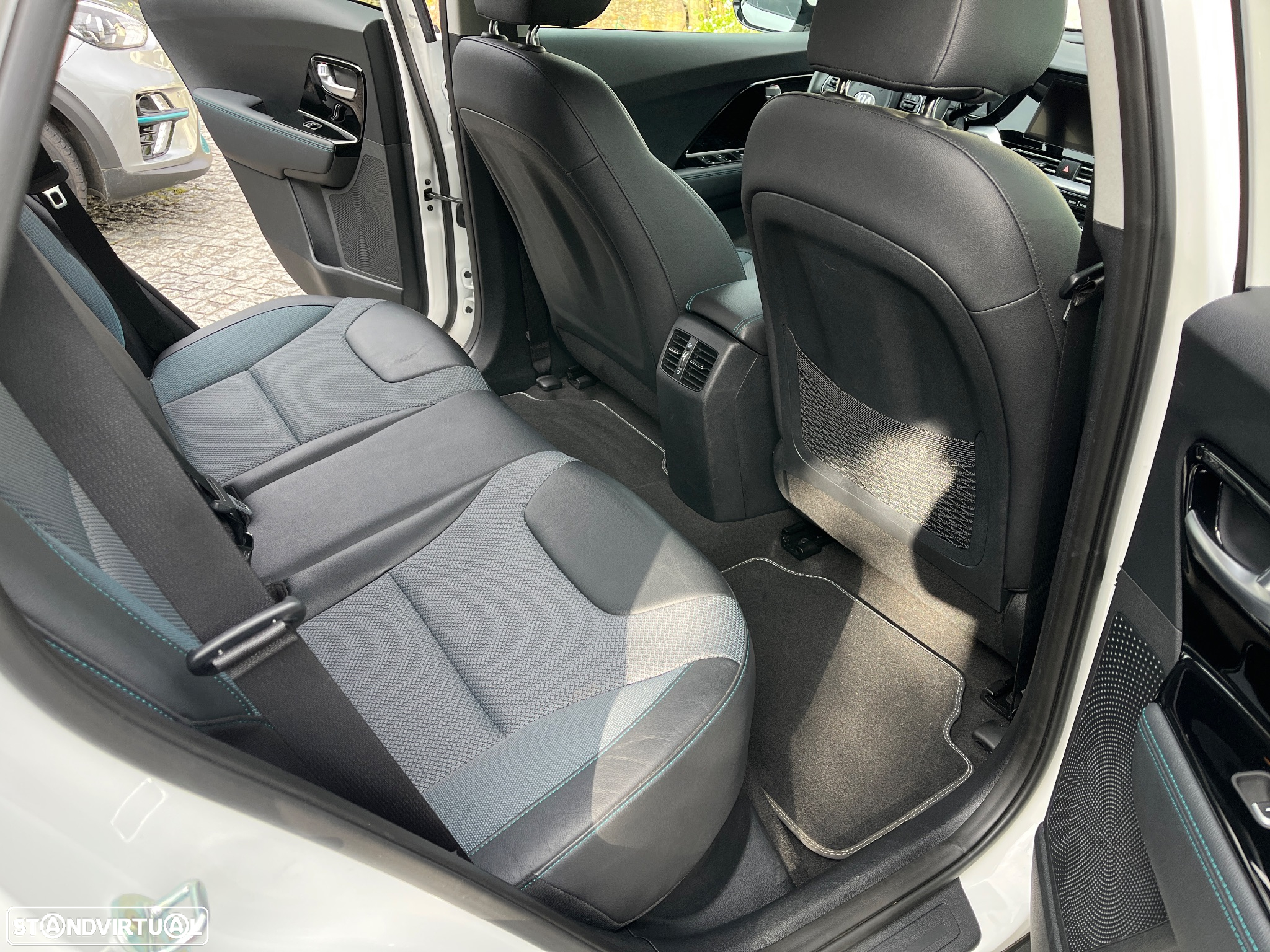 Kia e-Niro 64kWh - 11