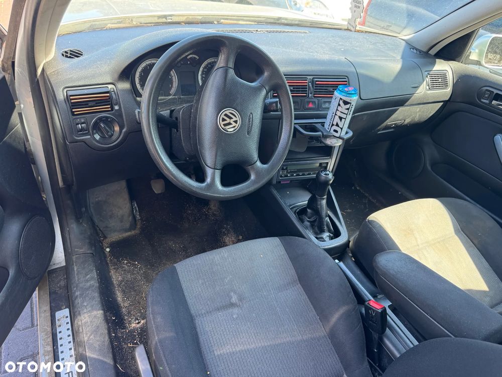 Volkswagen Golf 4 na części - 5