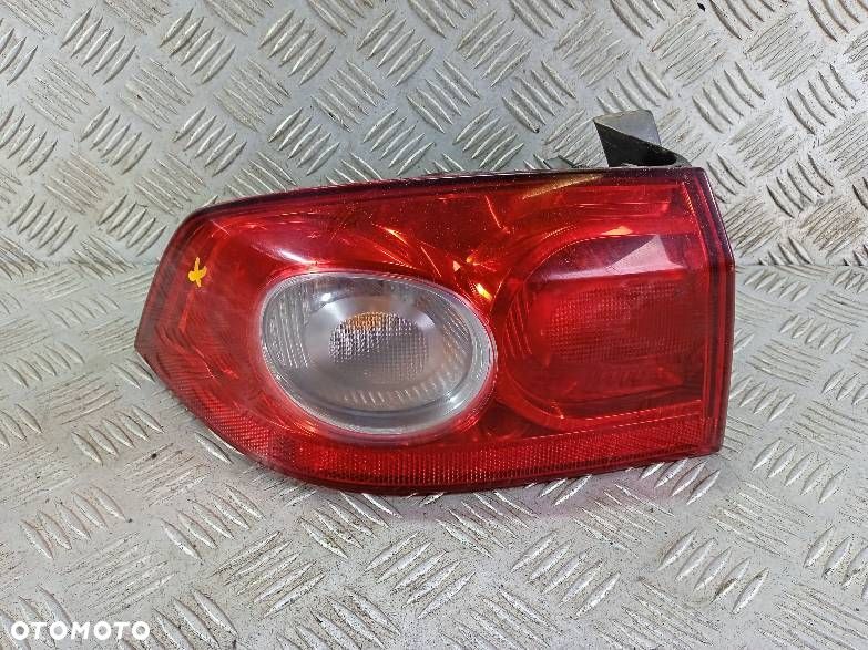 LAMPA LEWA TYLNA RENAULT LAGUNA 2 - 1