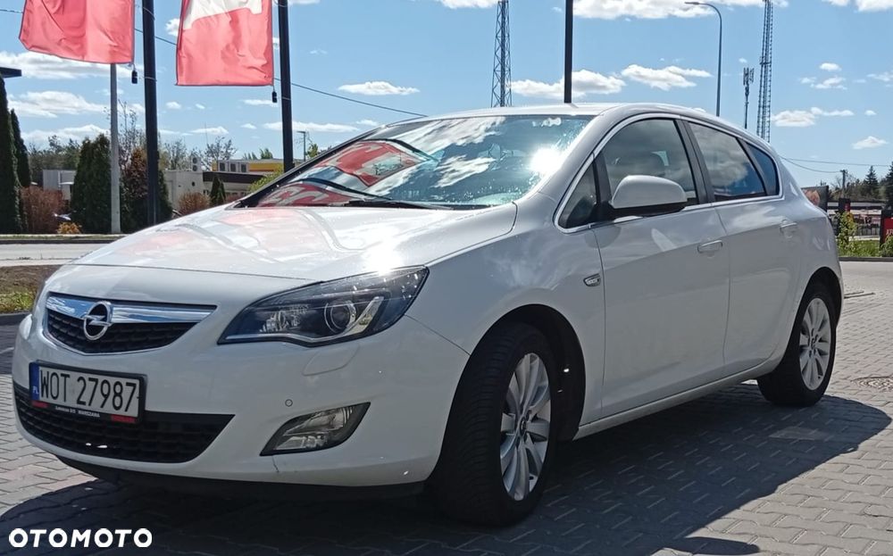 Opel Astra 1.7 CDTI Cosmo - 4